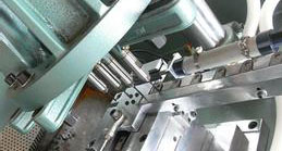 電動(dòng)攻牙機(jī)、氣動(dòng)攻牙機(jī)對難切削材料的攻牙的特點(diǎn)